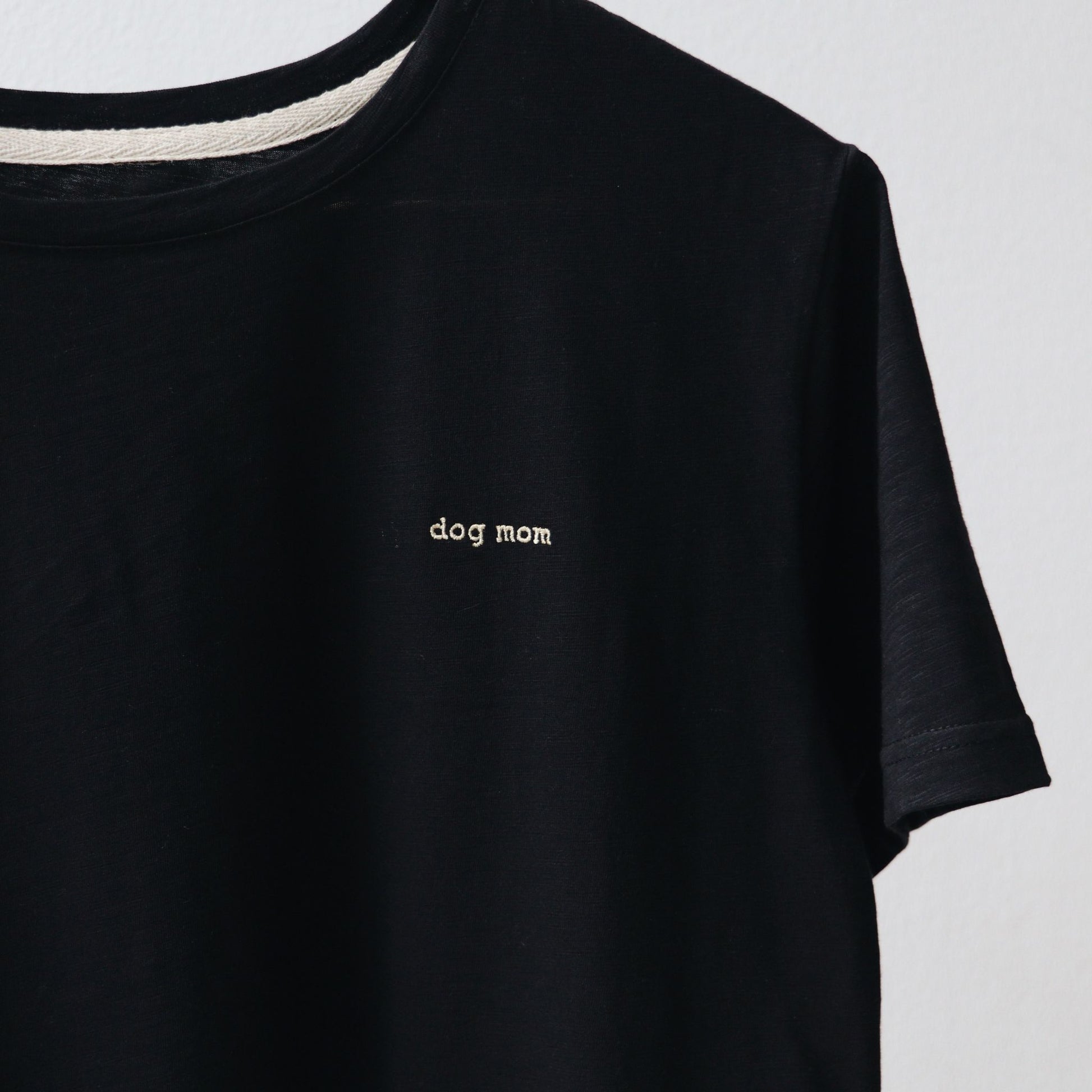 Dog Mom / Dog Dad Oversized Tshirt - made of sustainable materials - MONS BONS